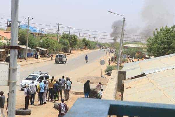 Dad badan oo ku dhintay Qarax ay Alshabaab ka fulisay Magaalada Mandheera, Kenya (Sawirro)