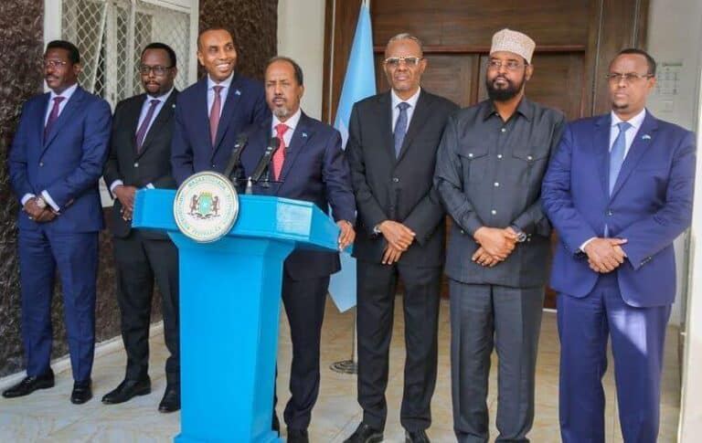 Wasiirada Isgaarsiinta Dowlad Goboleedyada oo xiriirkii u jaray Wasiirka xukuumada FS iyo sababta