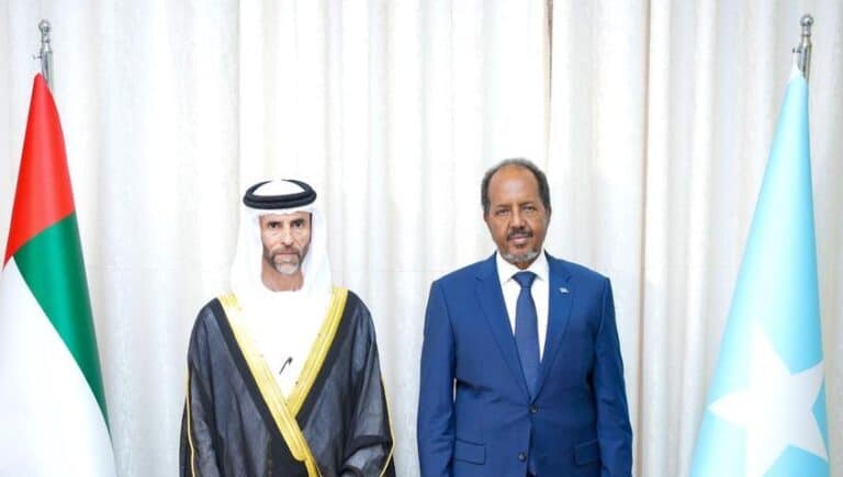 Safiirka cusub ee Imaaraadka soo magacaabay oo lagu qaabilay Villa Somalia